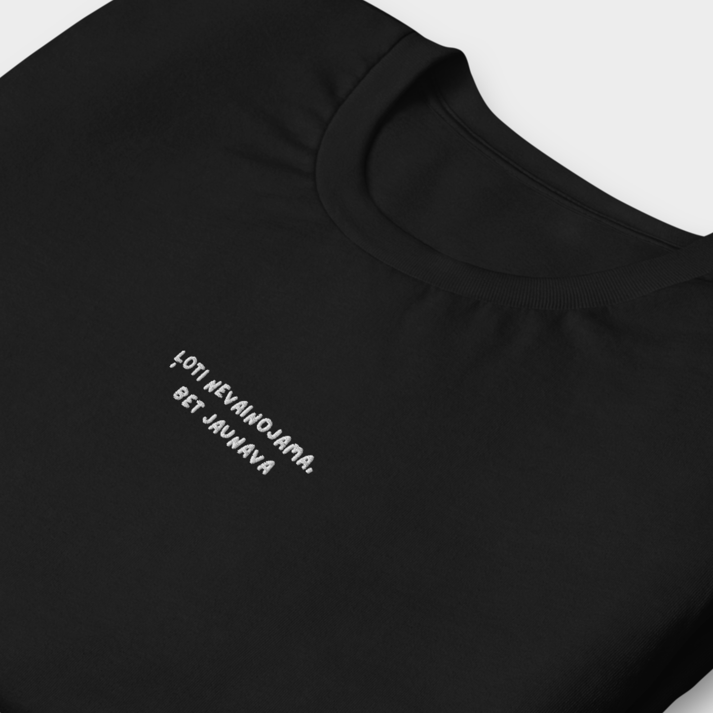 T-KREKLS JAUNAVAI, LOTI NEVAINOJAMA, BET JAUNAVA, DZIMSANAS DIENAS DAVANA SIEVIETEI, DZIMSANAS DIENAS DAVANA VIRIETIM. LIELISKA DAVANA SVETKOS. ORGINALA DAVANA JAUNAVAI. T-KREKLU APDRUKA UN IZSUSANA