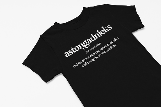 EIGHT-YEAR-OLD | T-SHIRT