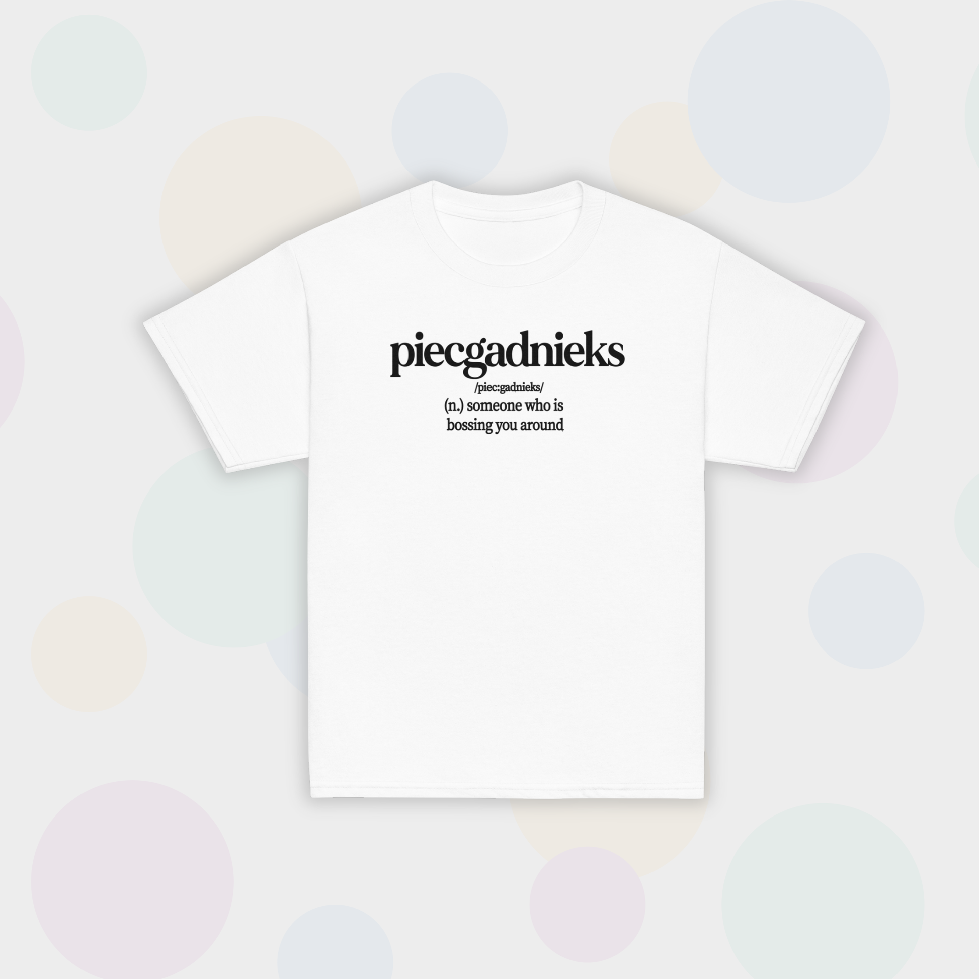 T-KREKLS PIECGADNIEKS BALTS
