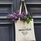 ES ESMU SKOLOTĀJA | BAG